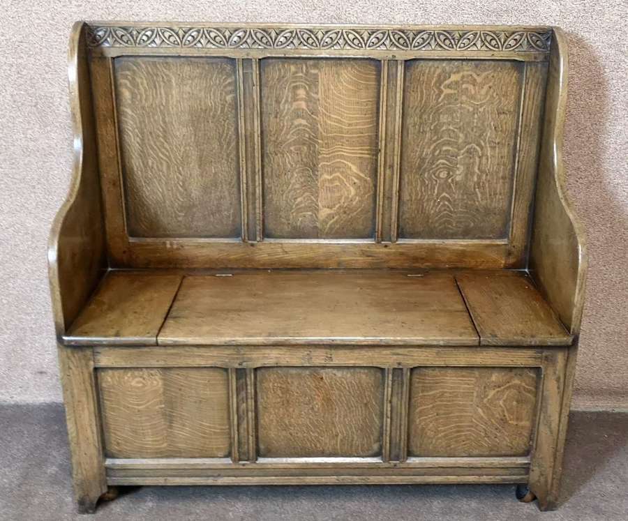Oak Panelled Box Settle / Oak Hall Bench