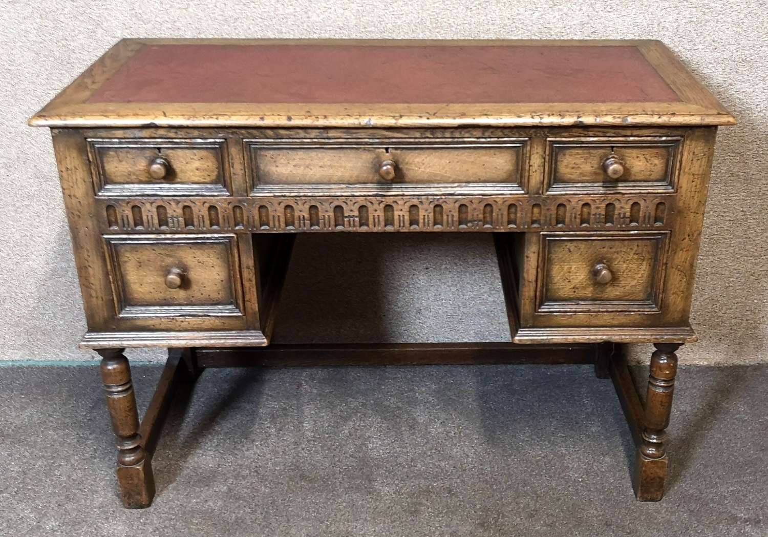 Ipswich Oak Kneehole Writing Table / Desk