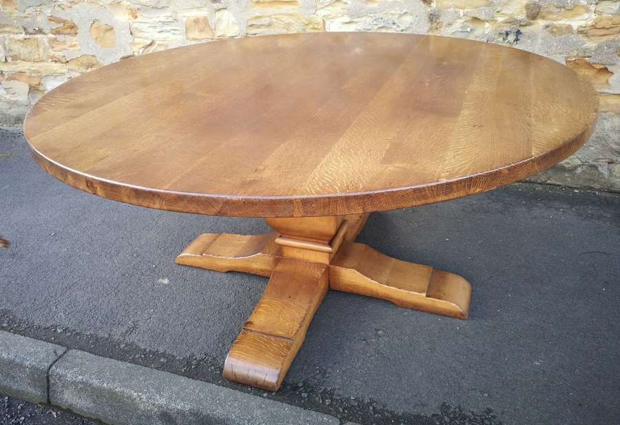 Large Solid Oak Circular Dining Table Seats 8 / 10 Persons