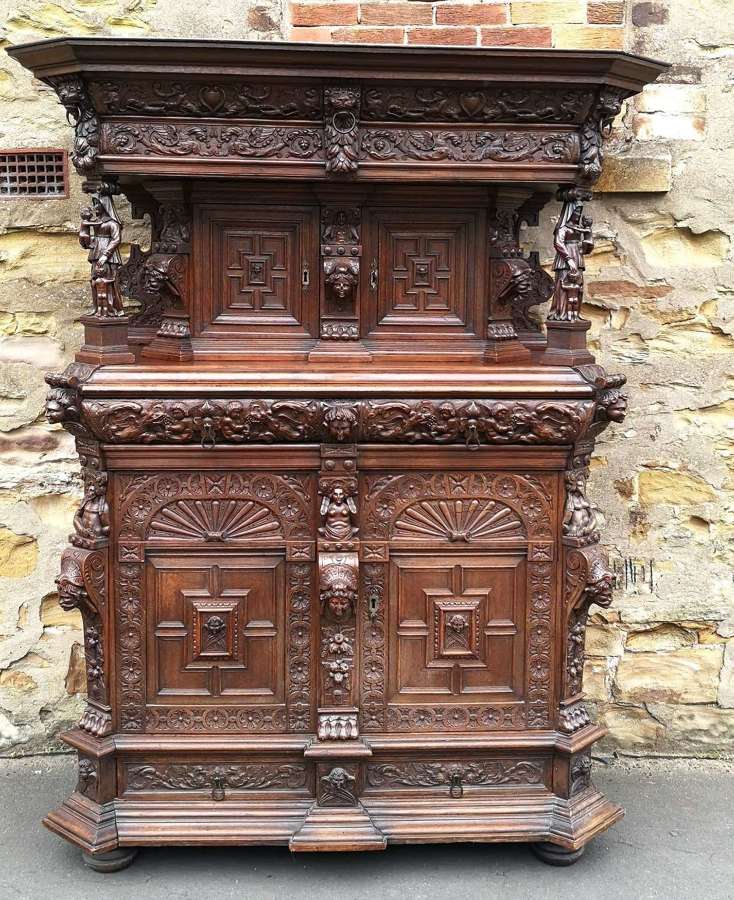 Large 19th Century Flemish Carved Oak Hall Cupboard / Armoire