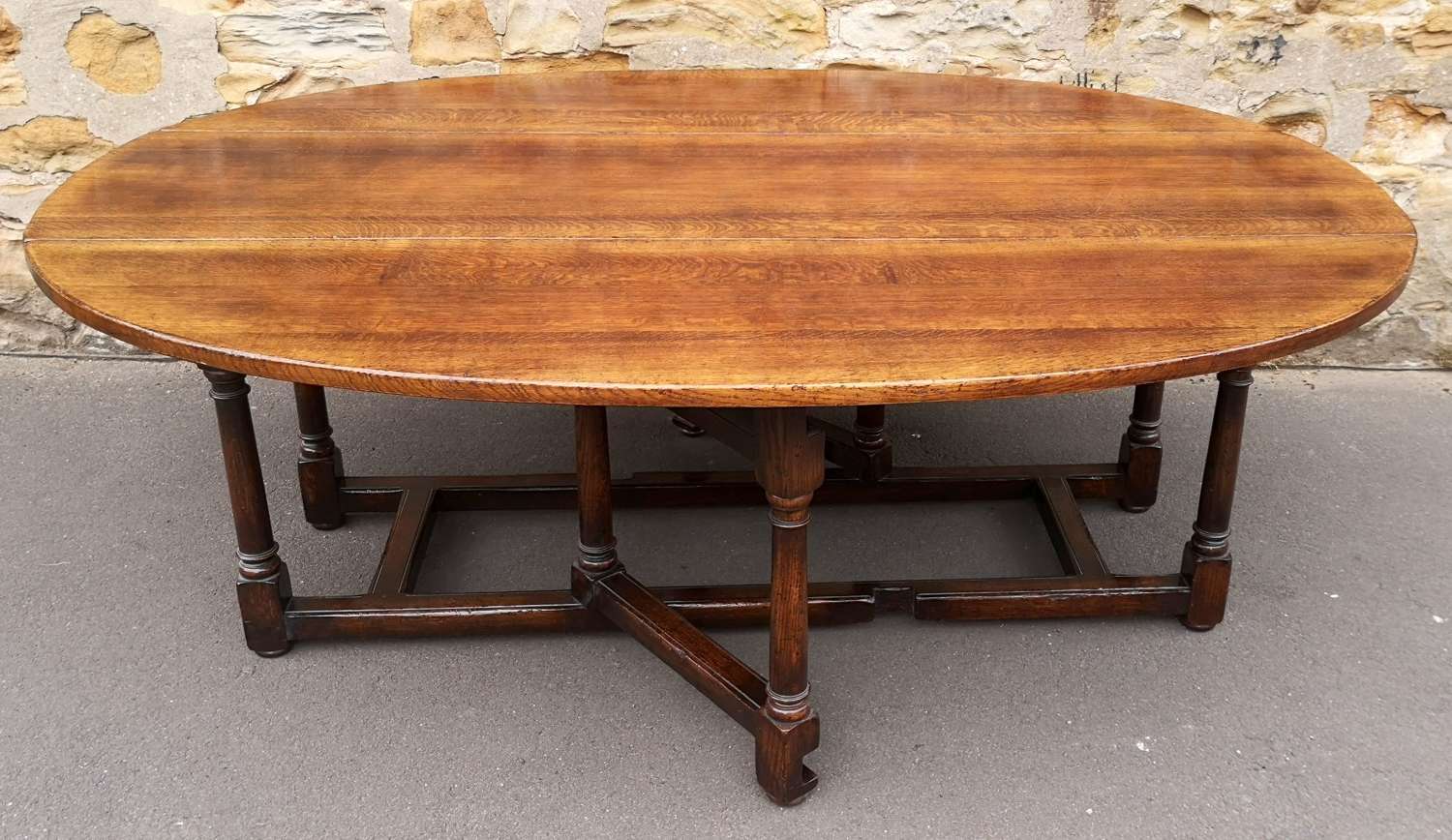Large Titchmarsh Goodwin Oak Drop Leaf Table / Gate Leg Table / Wake T