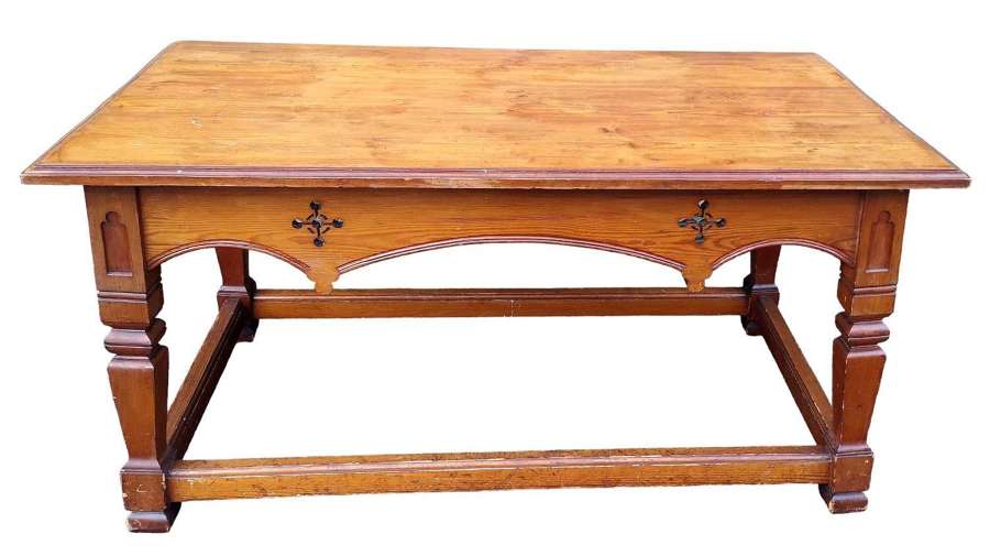 19th Century Pitch Pine Refectory Table / Altar Table In The Gothic St