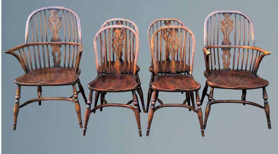 Titchmarsh Goodwin Set of Six (4+2) Oak Windsor Chairs
