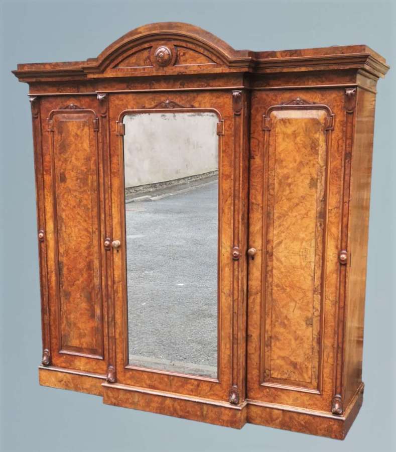 Victorian Figured & Burr Walnut Triple Door Breakfront Wardrobe, Circa