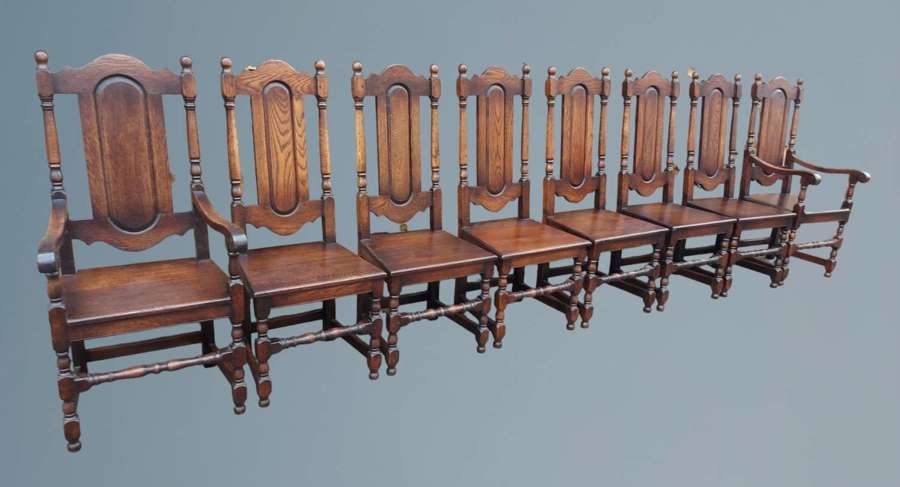 A Set of Eight oak High Back Dining Chairs (6+2)